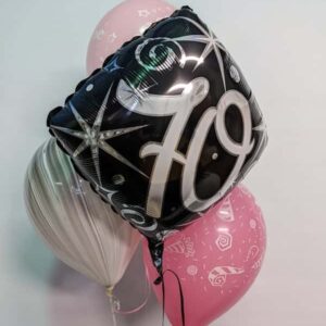 Bouquet de ballons (1 mylar et 3 latex ) avec pesée.